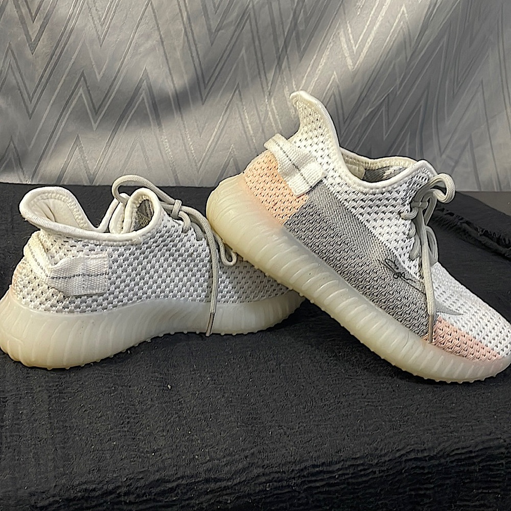 Runners size 5.